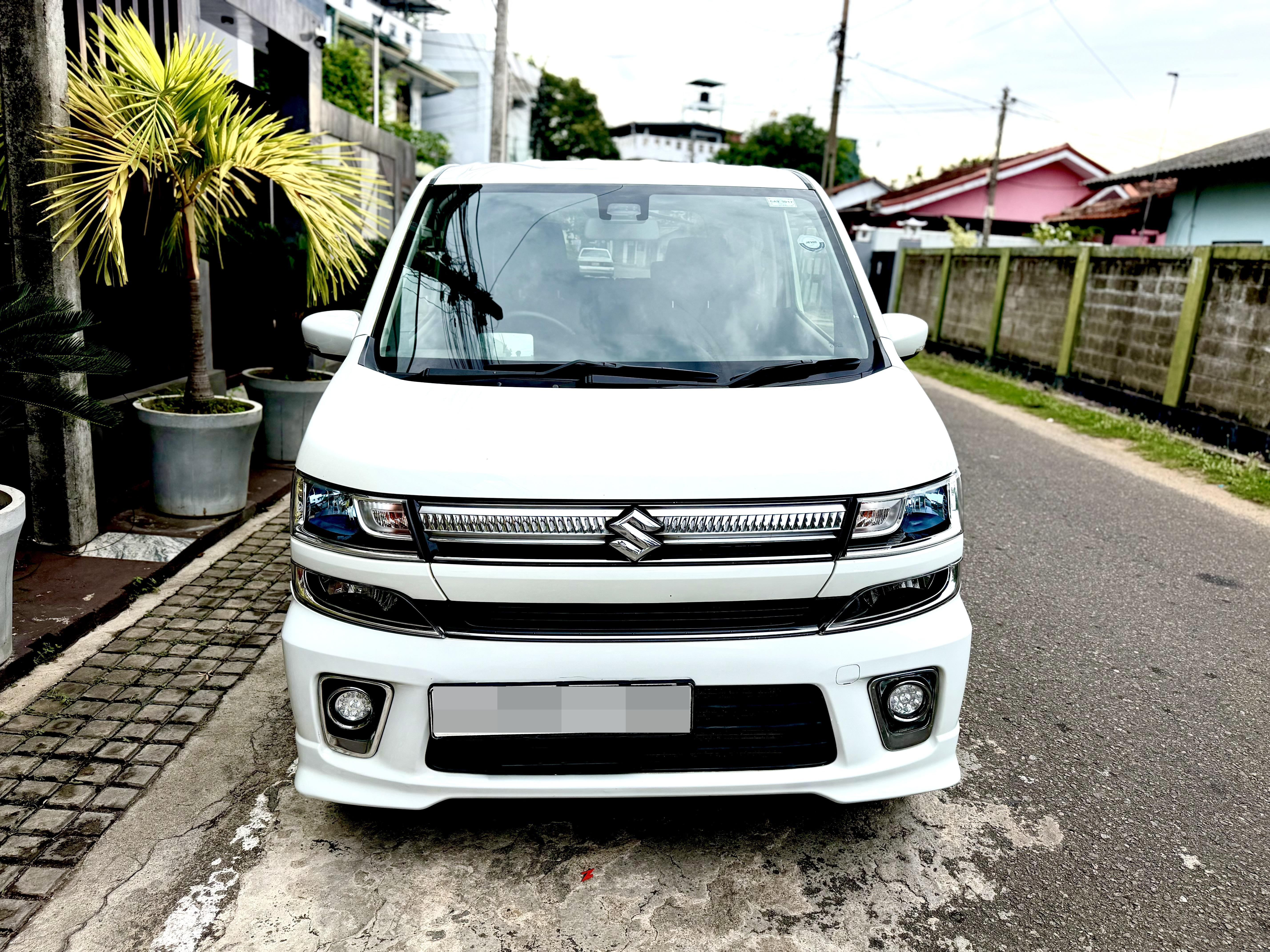 Suzuki Wagon R 2017 - பயன்படுத்தப்பட்டது கார் sale in Sri Lanka - patpat.lk