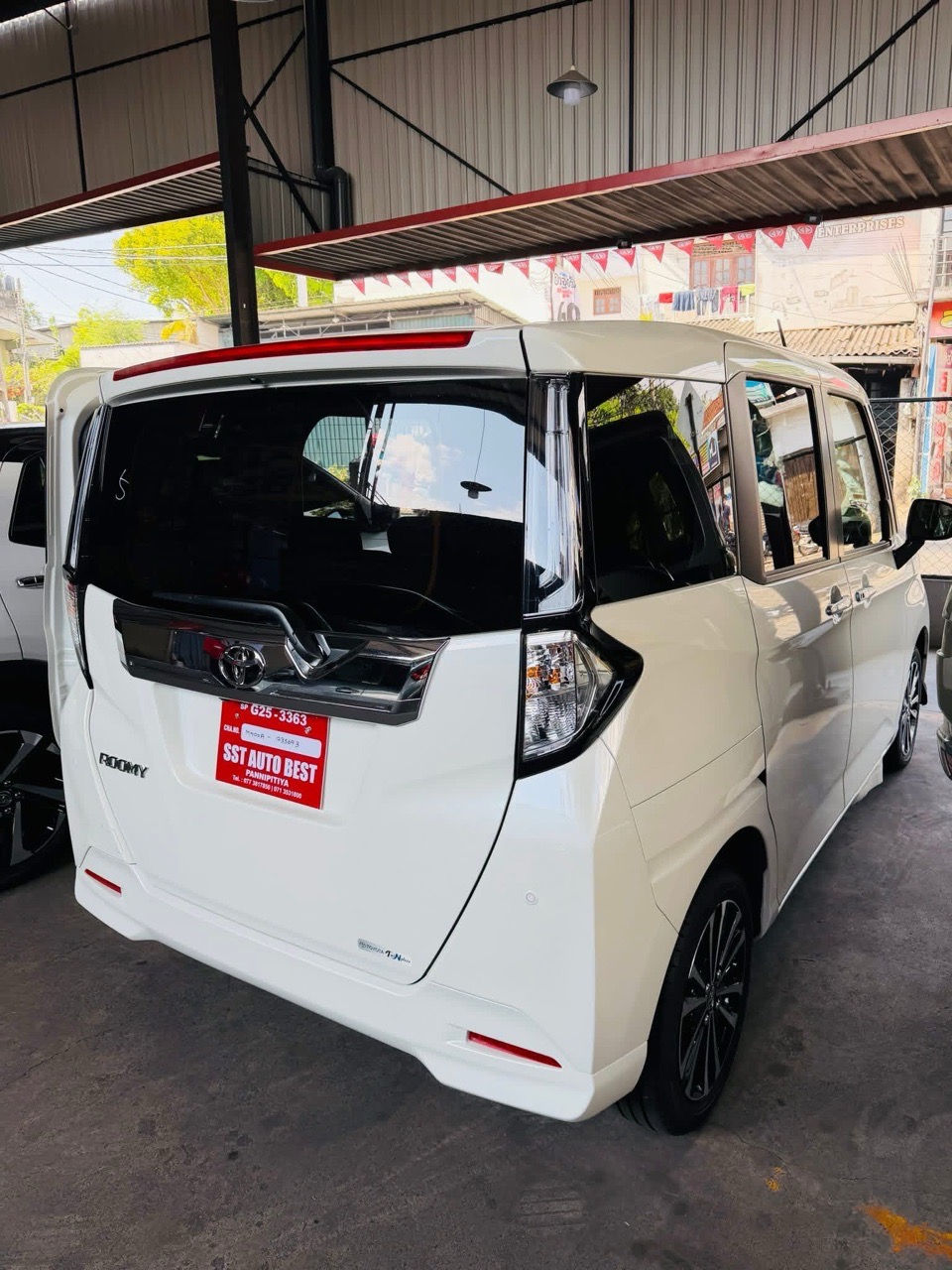 Toyota Roomy 2025 - අලුත් වෑන් රථය sale in Sri Lanka - patpat.lk