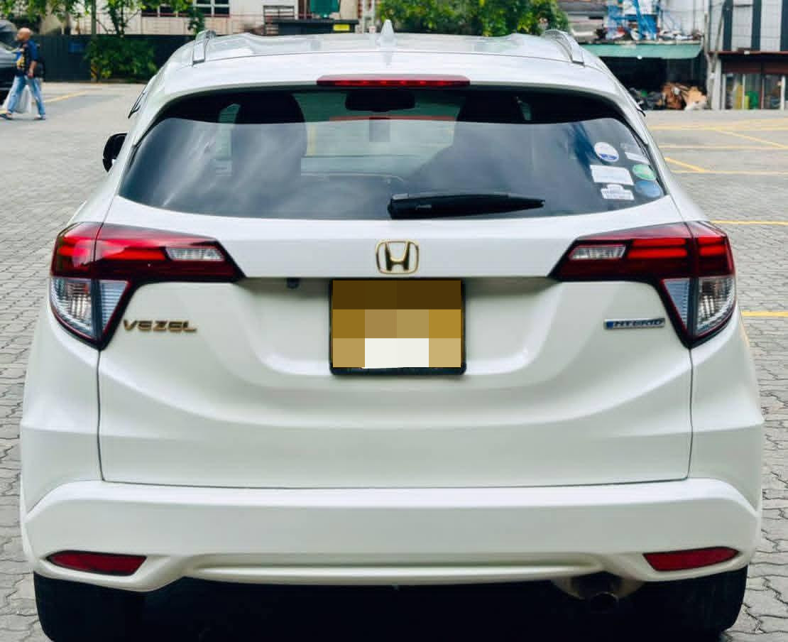 Honda Vezel 2014 - பயன்படுத்தப்பட்டது SUV sale in Sri Lanka - patpat.lk