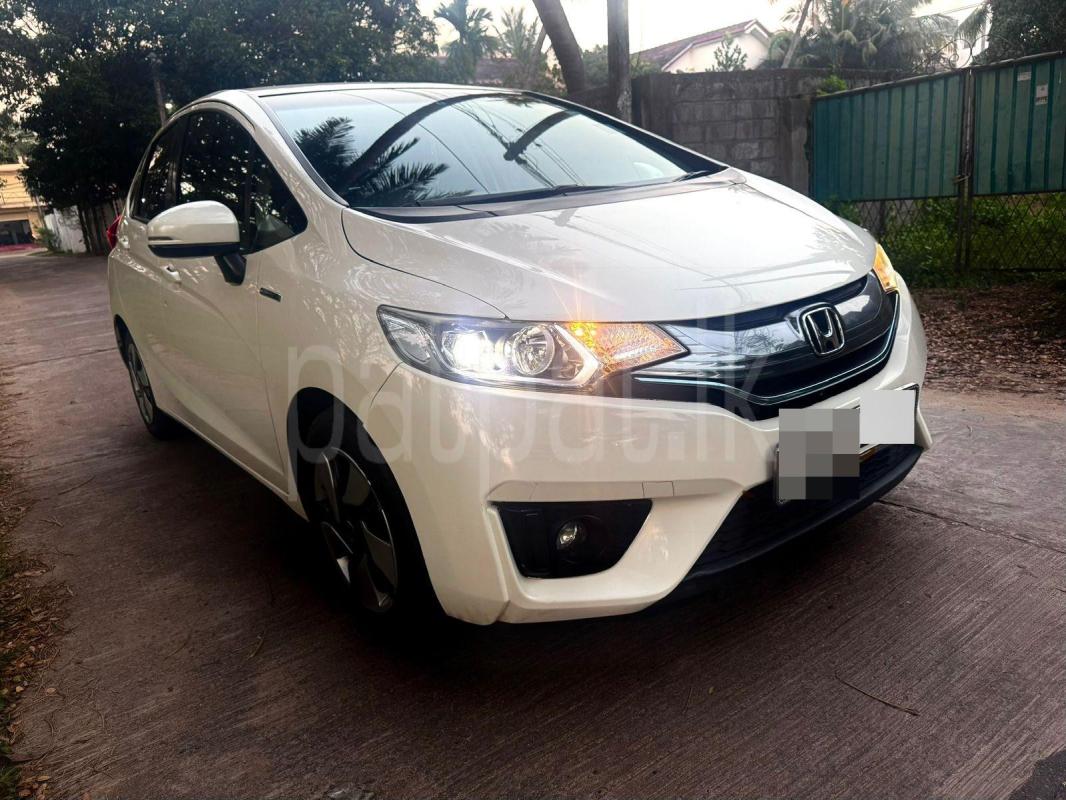 Honda Fit 2014 - பயன்படுத்தப்பட்டது கார் sale in Sri Lanka - patpat.lk