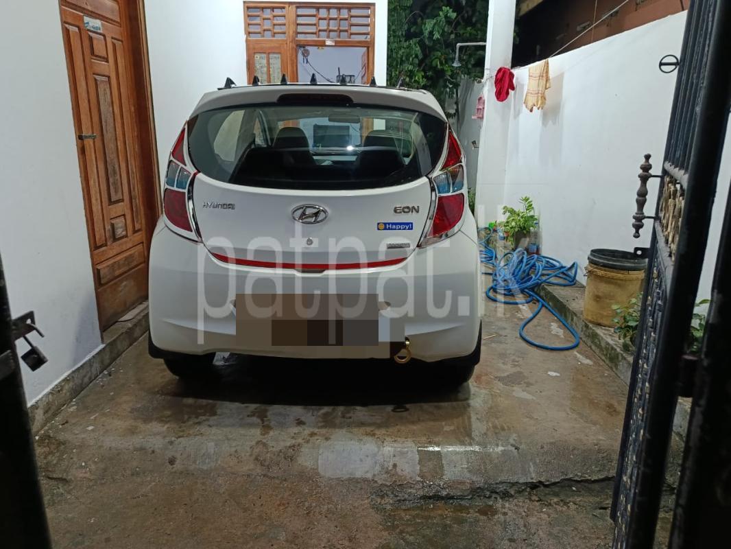 Hyundai Eon 2017 - பயன்படுத்தப்பட்டது கார் sale in Sri Lanka - patpat.lk