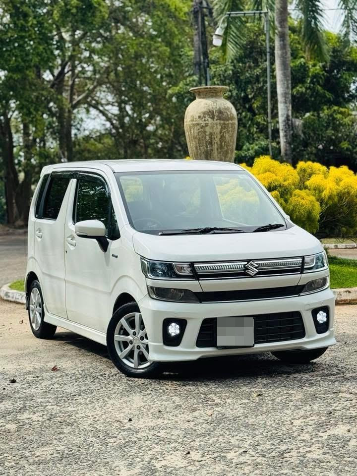 Suzuki Wagon R 2018 - பயன்படுத்தப்பட்டது கார் sale in Sri Lanka - patpat.lk