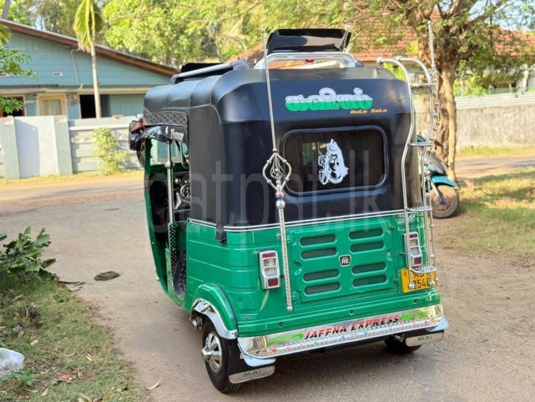 Bajaj 4 stroke 2019 - பயன்படுத்தப்பட்டது முச்சக்கர வண்டி sale in Sri Lanka - patpat.lk