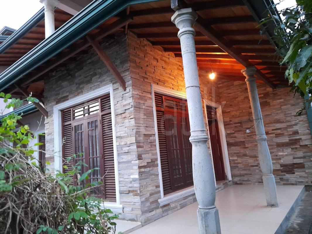 House for Rent in Kolonnawa ads-image-1