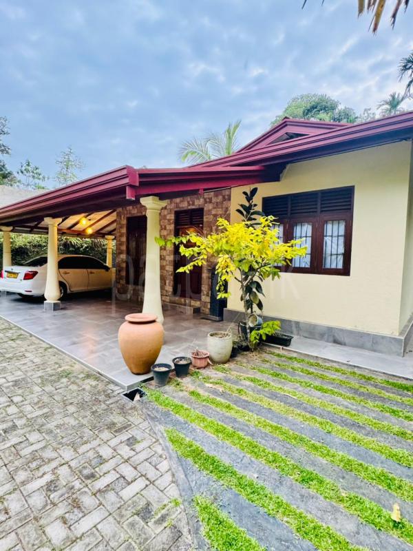 House for Sale in Dikwella ads-image-1