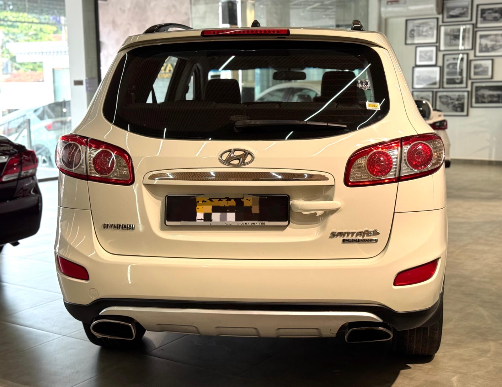 Hyundai Santa Fe 2011 - பயன்படுத்தப்பட்டது SUV sale in Sri Lanka - patpat.lk