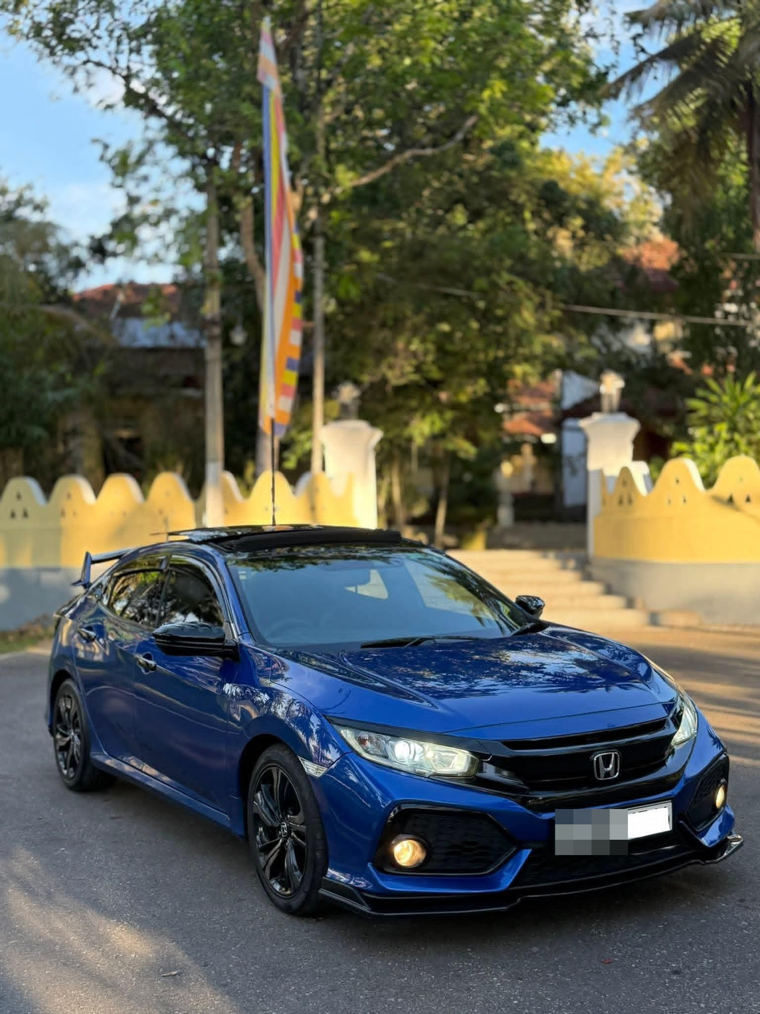 Honda Civic 2018 - பயன்படுத்தப்பட்டது கார் sale in Sri Lanka - patpat.lk