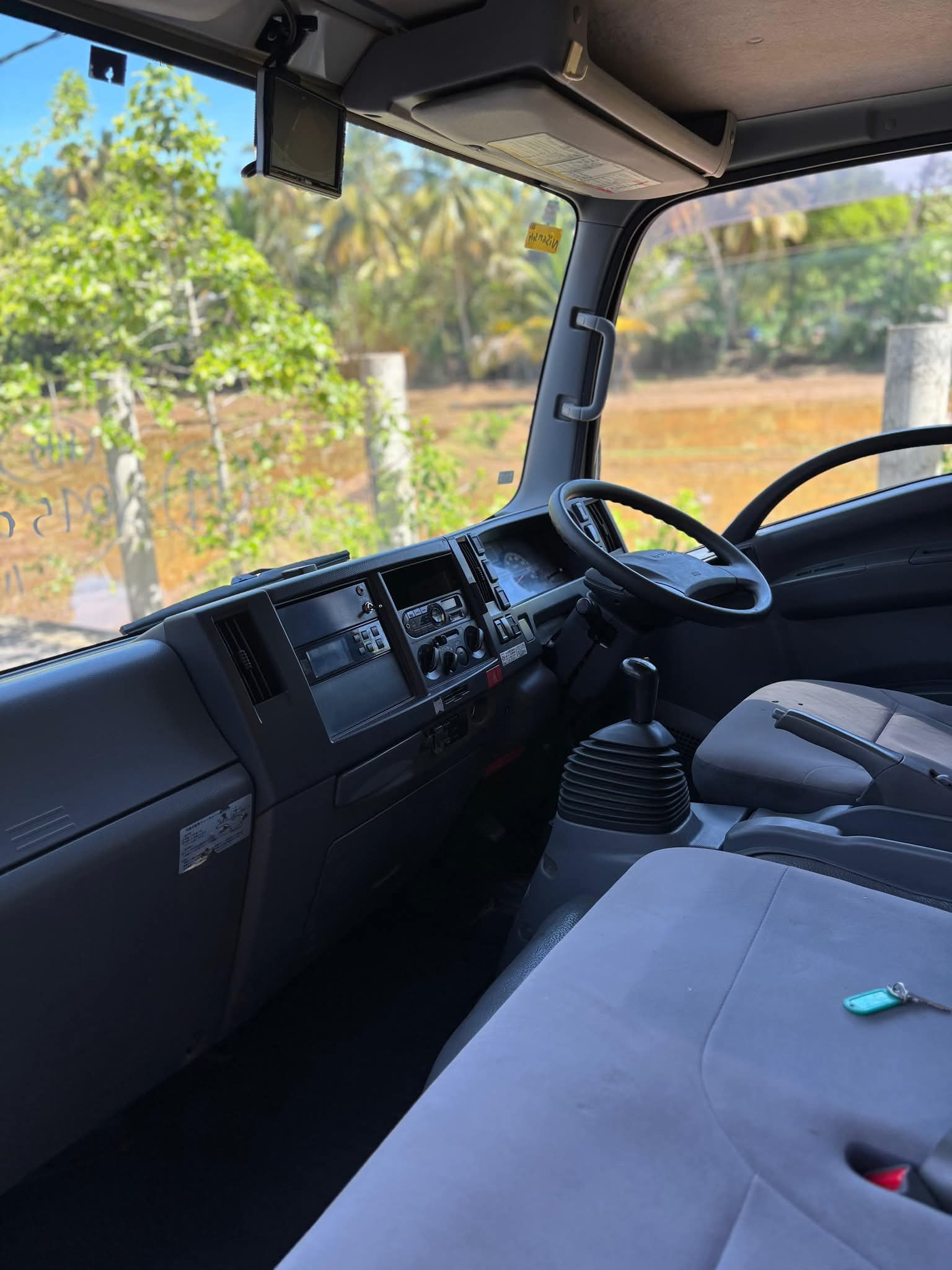Isuzu ELF 2017 - Brand New Truck sale in Sri Lanka - patpat.lk