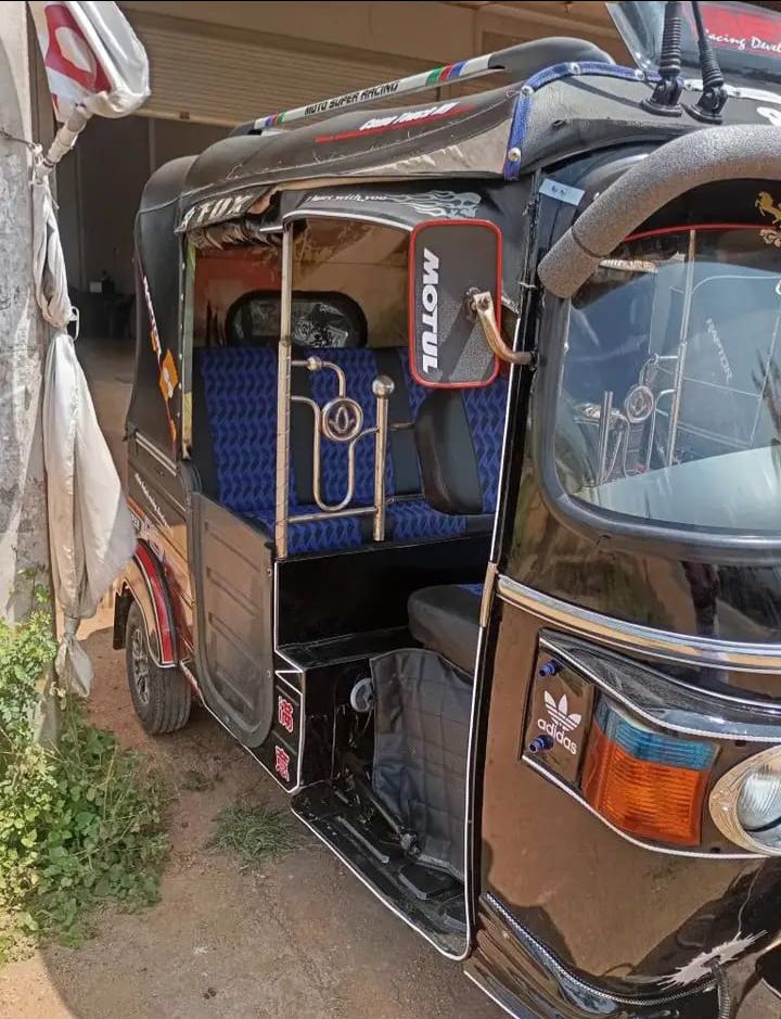 Bajaj Three Wheel 2013 - Used Three wheeler sale in Sri Lanka - patpat.lk