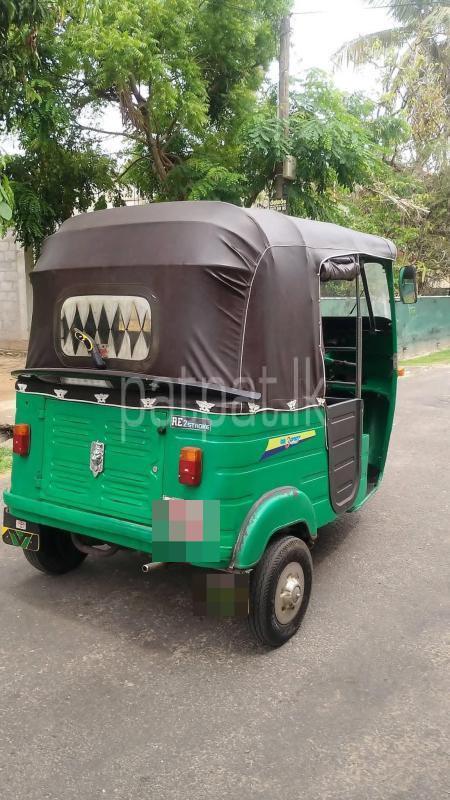 Bajaj Three Wheel 2000 - பயன்படுத்தப்பட்டது முச்சக்கர வண்டி sale in Sri Lanka - patpat.lk