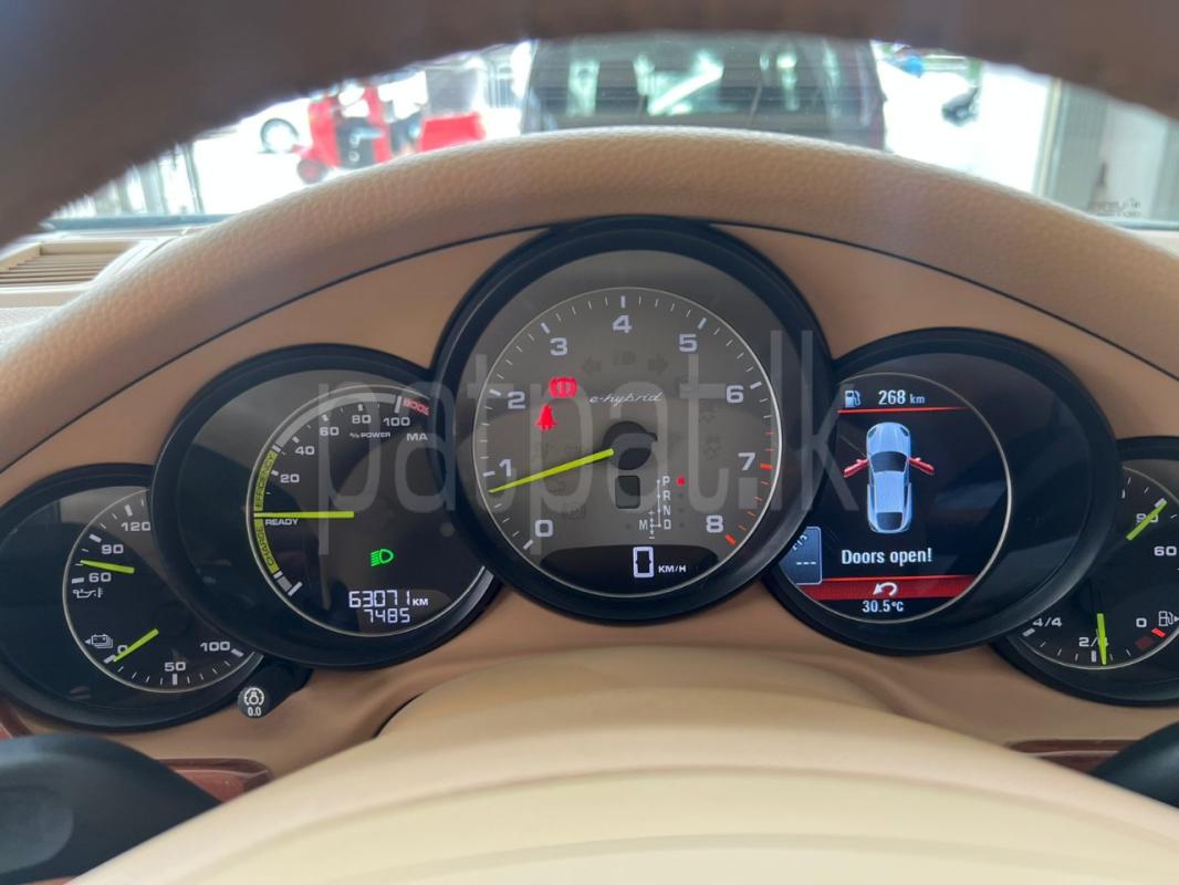 Porsche Panamera 2013 - Used Car sale in Sri Lanka - patpat.lk