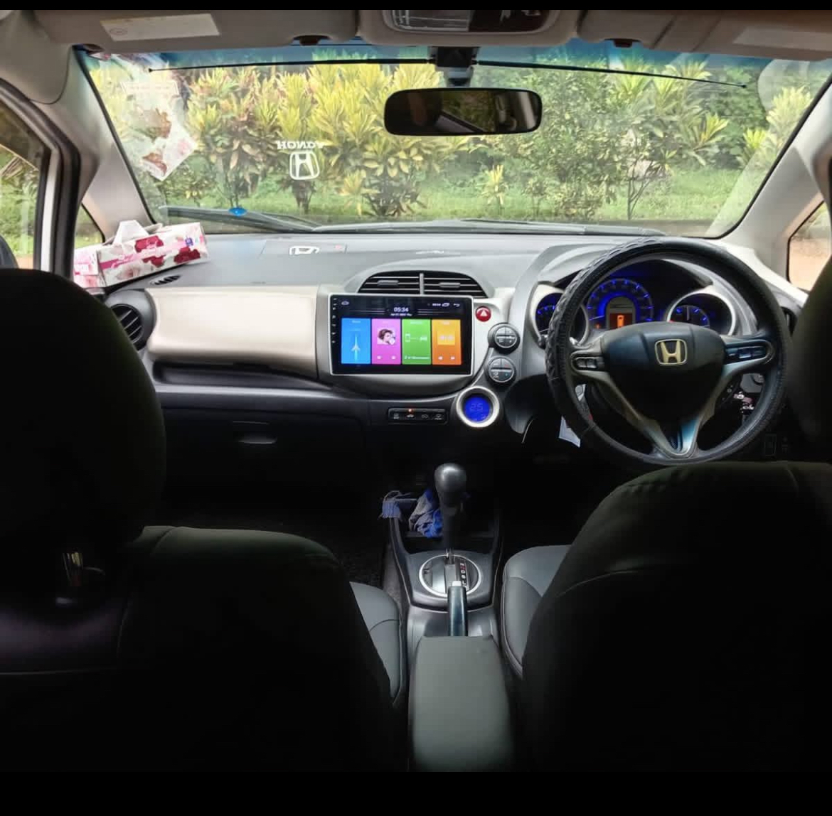 Honda Fit 2011 - பயன்படுத்தப்பட்டது கார் sale in Sri Lanka - patpat.lk