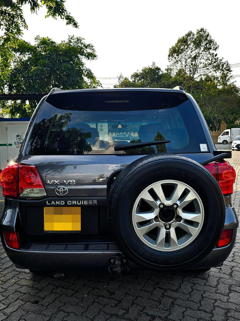 Toyota Land Cruiser 2013 - භාවිතා කරන ලද SUV රථය sale in Sri Lanka - patpat.lk