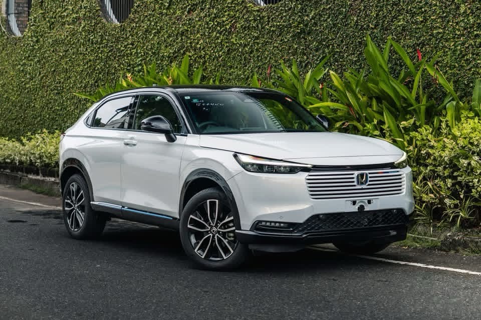 Honda Vezel 2025 ads-image-1
