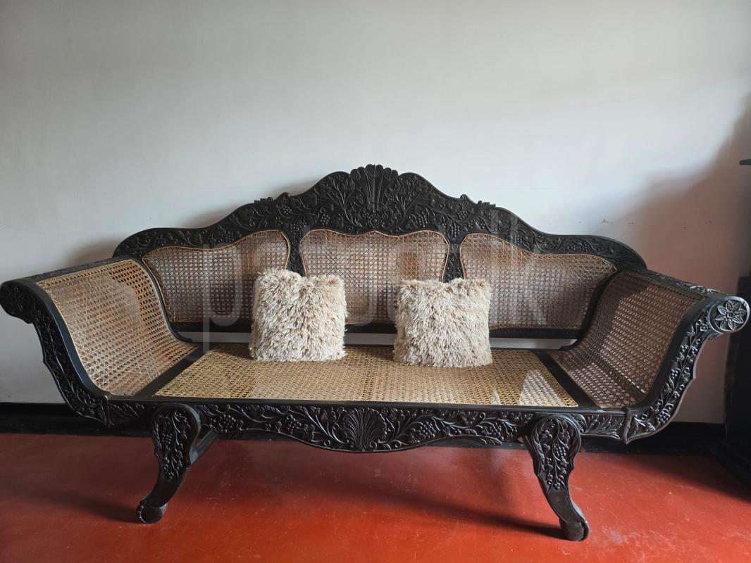 150+ Year Old Original Kaluwara Wood Antique Kavichchi – Hand-Carved Masterpiece