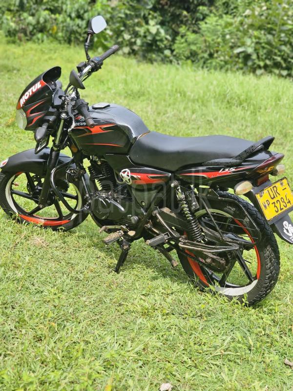 Bajaj Discover 2018 - பயன்படுத்தப்பட்டது பைக் sale in Sri Lanka - patpat.lk