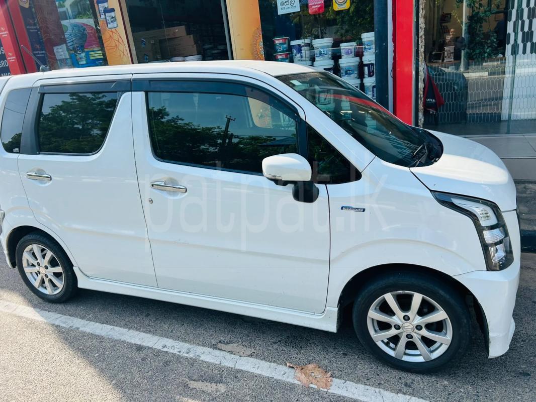 Suzuki Wagon R 2017 - பயன்படுத்தப்பட்டது கார் sale in Sri Lanka - patpat.lk