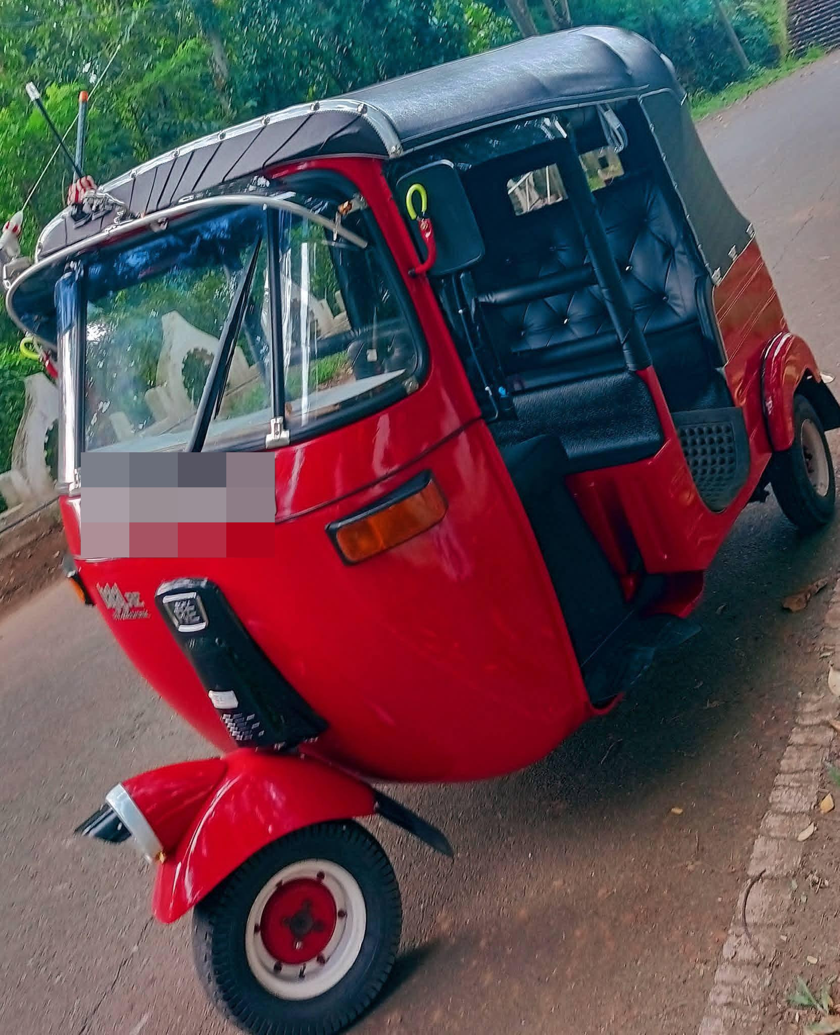Bajaj 2 stroke 2003 - பயன்படுத்தப்பட்டது முச்சக்கர வண்டி sale in Sri Lanka - patpat.lk