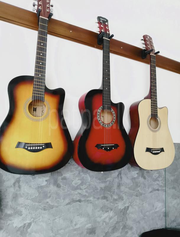 Guitar for sale. ads-image-1