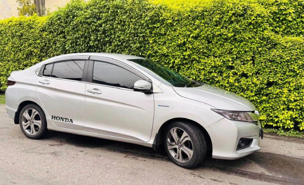 Honda Grace 2016 - Used Car sale in Sri Lanka - patpat.lk