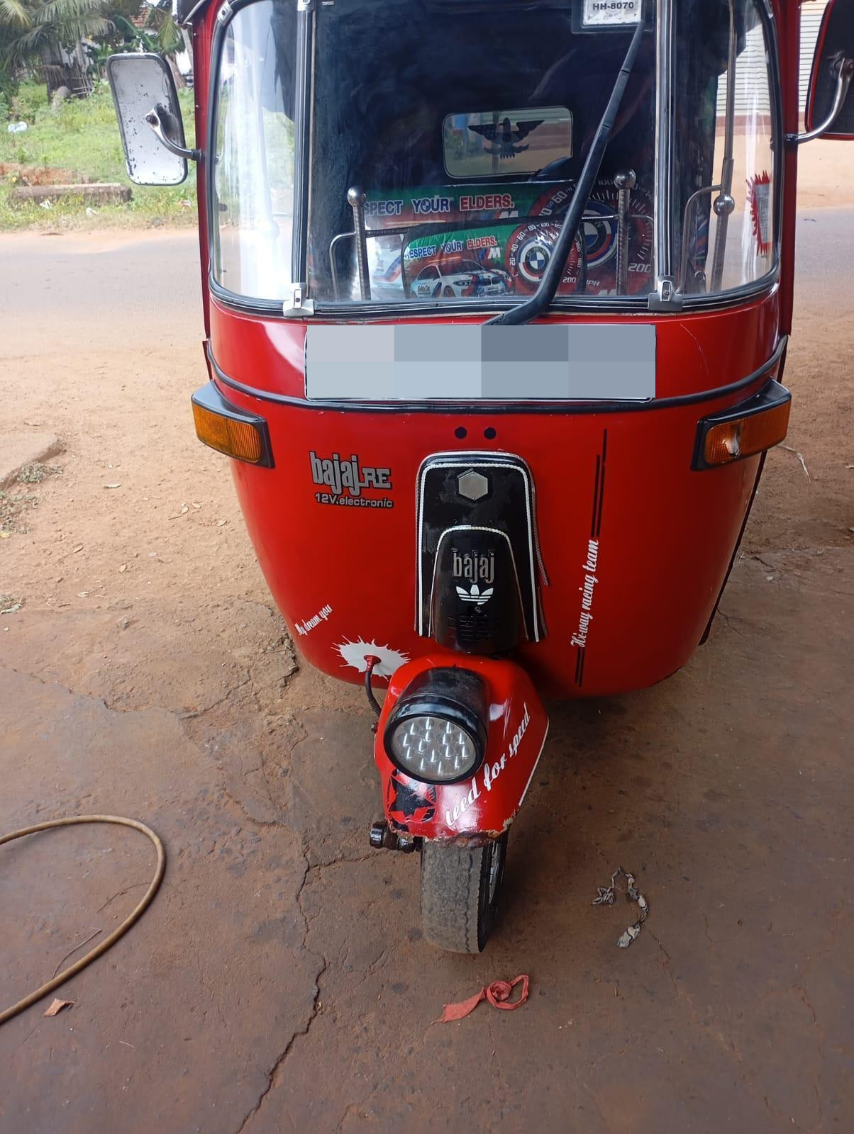 Bajaj 2 stroke 2003 - Used Three wheeler sale in Sri Lanka - patpat.lk