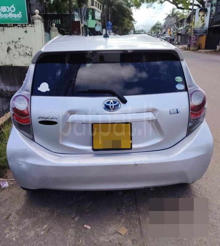 Toyota Aqua 2013 - பயன்படுத்தப்பட்டது கார் sale in Sri Lanka - patpat.lk