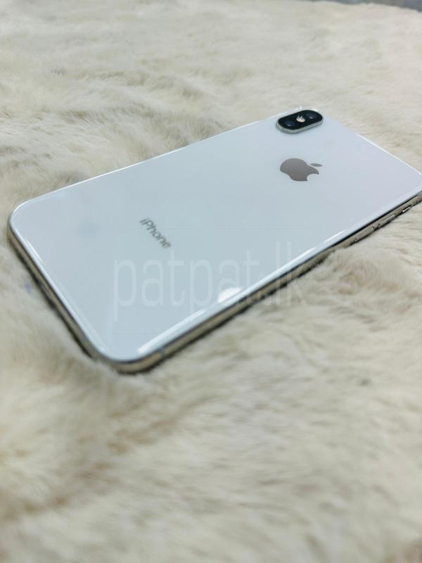 IPHONE XS ads-image-1