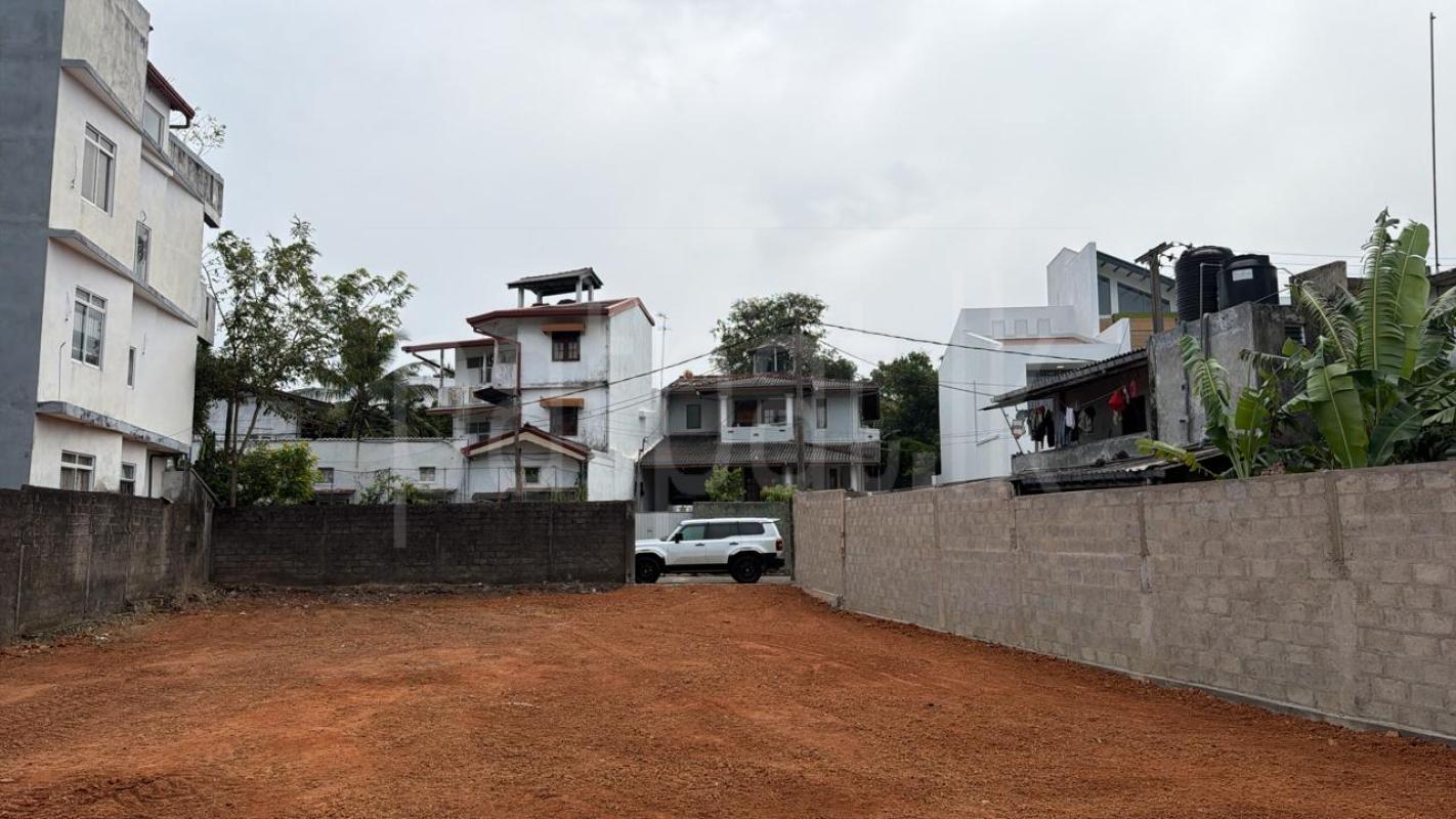 Residential Land for Sale in Nawala