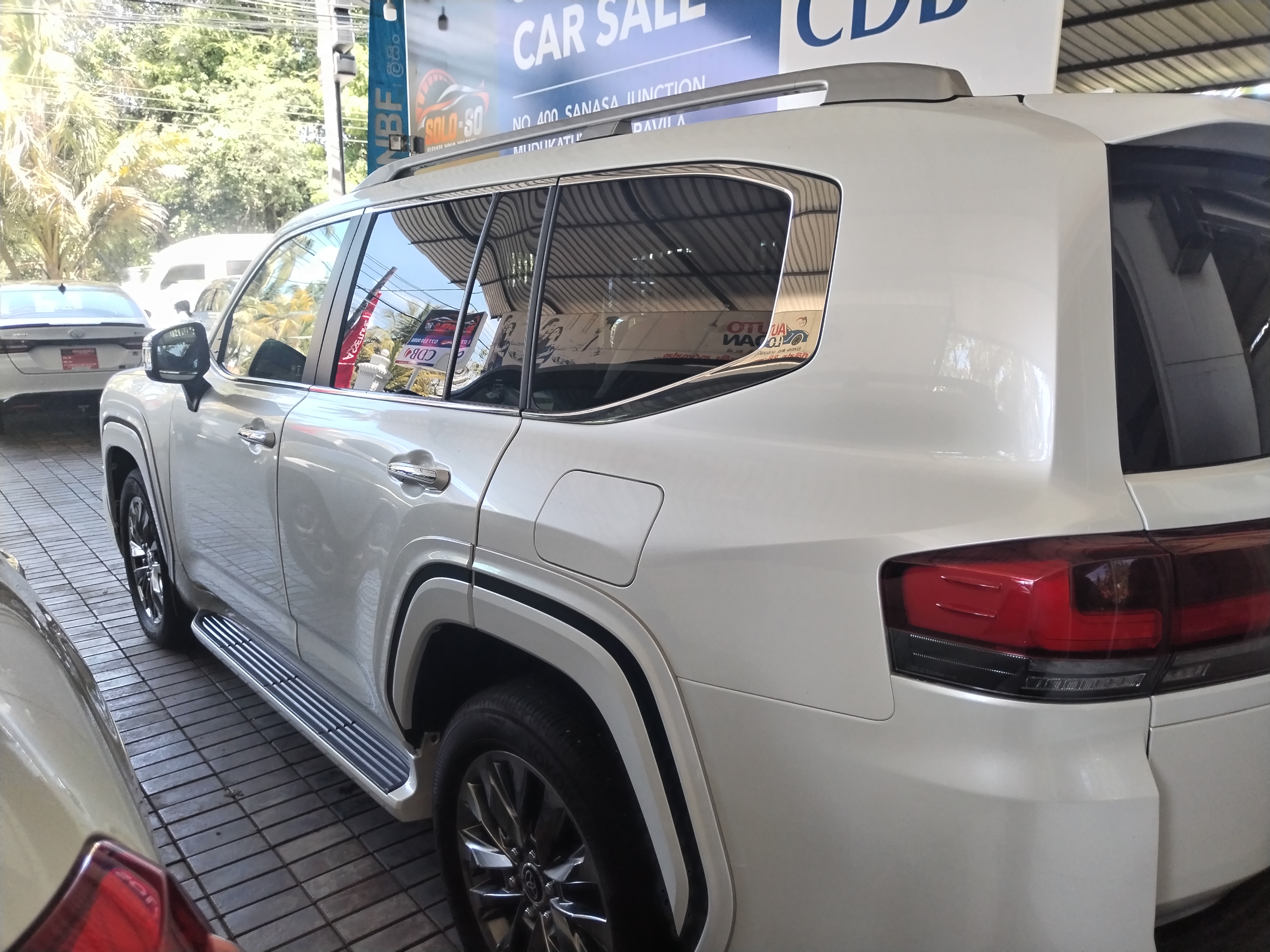 Toyota Land Cruiser Prado 2014 - භාවිතා කරන ලද SUV රථය sale in Sri Lanka - patpat.lk