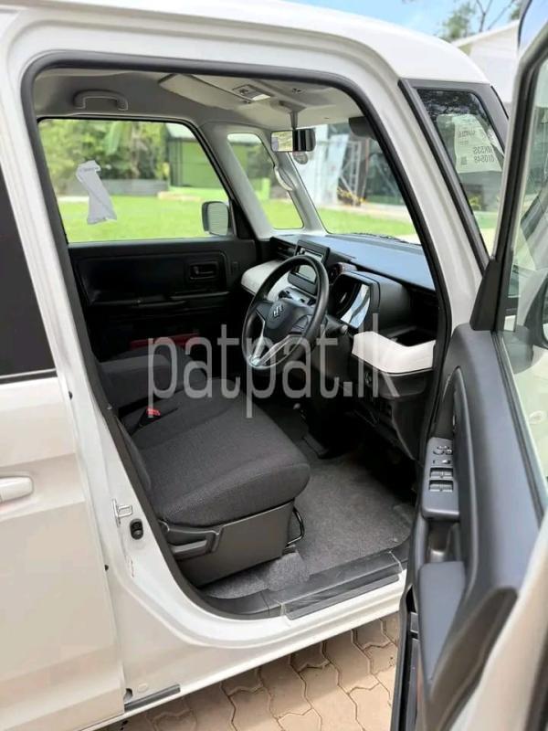 Advertisement image 4