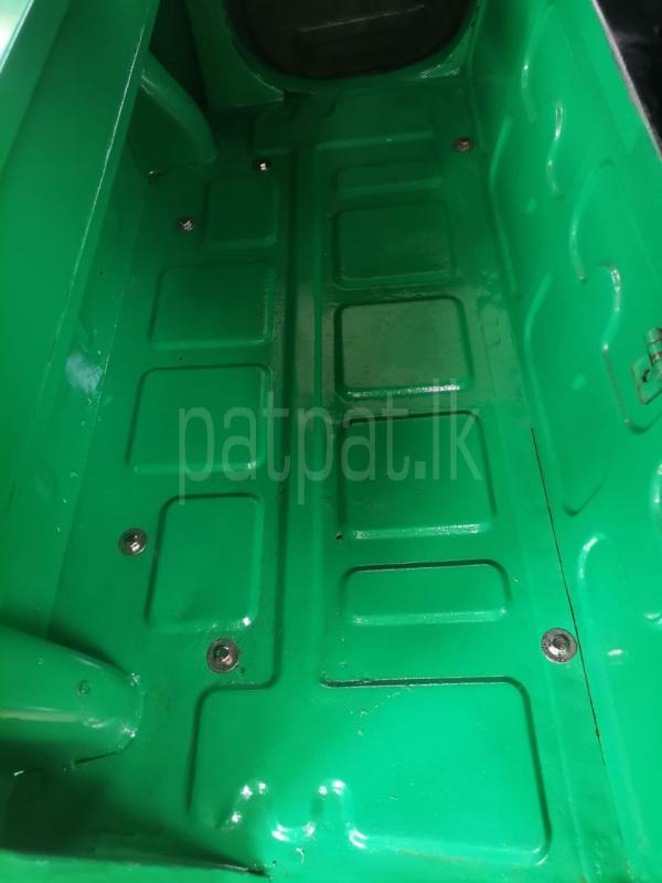 Bajaj Three Wheel 2011 - Used Three wheeler sale in Sri Lanka - patpat.lk