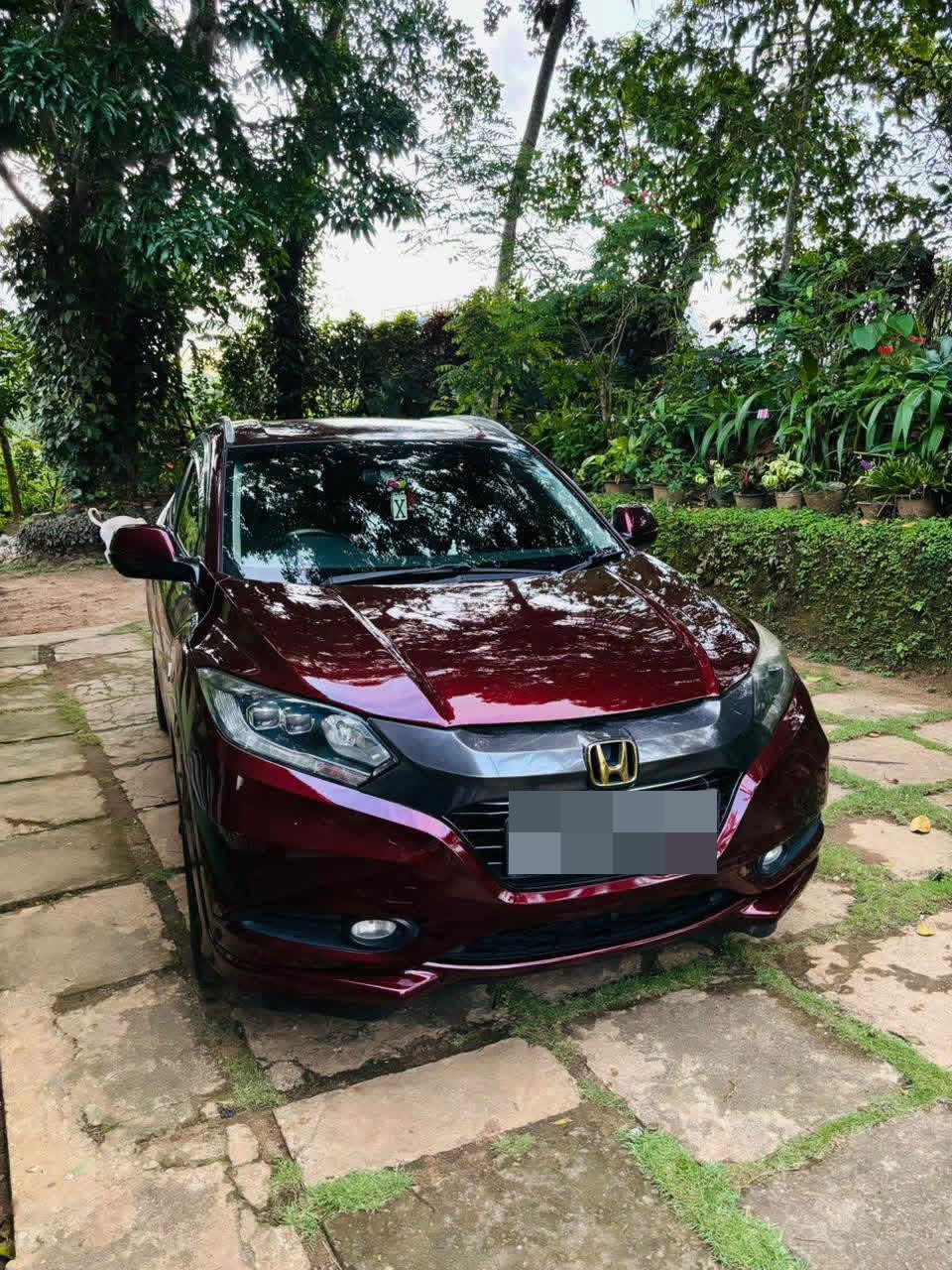 Honda Vezel 2015 - Used SUV sale in Sri Lanka - patpat.lk