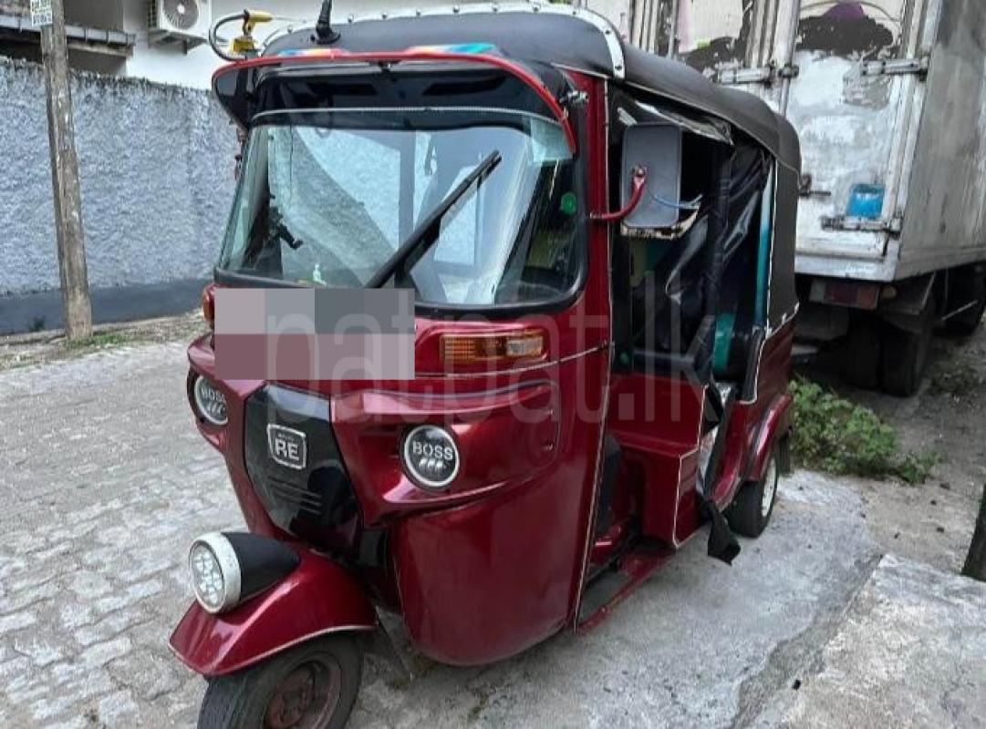 Bajaj Three Wheel 2014 - பயன்படுத்தப்பட்டது முச்சக்கர வண்டி sale in Sri Lanka - patpat.lk