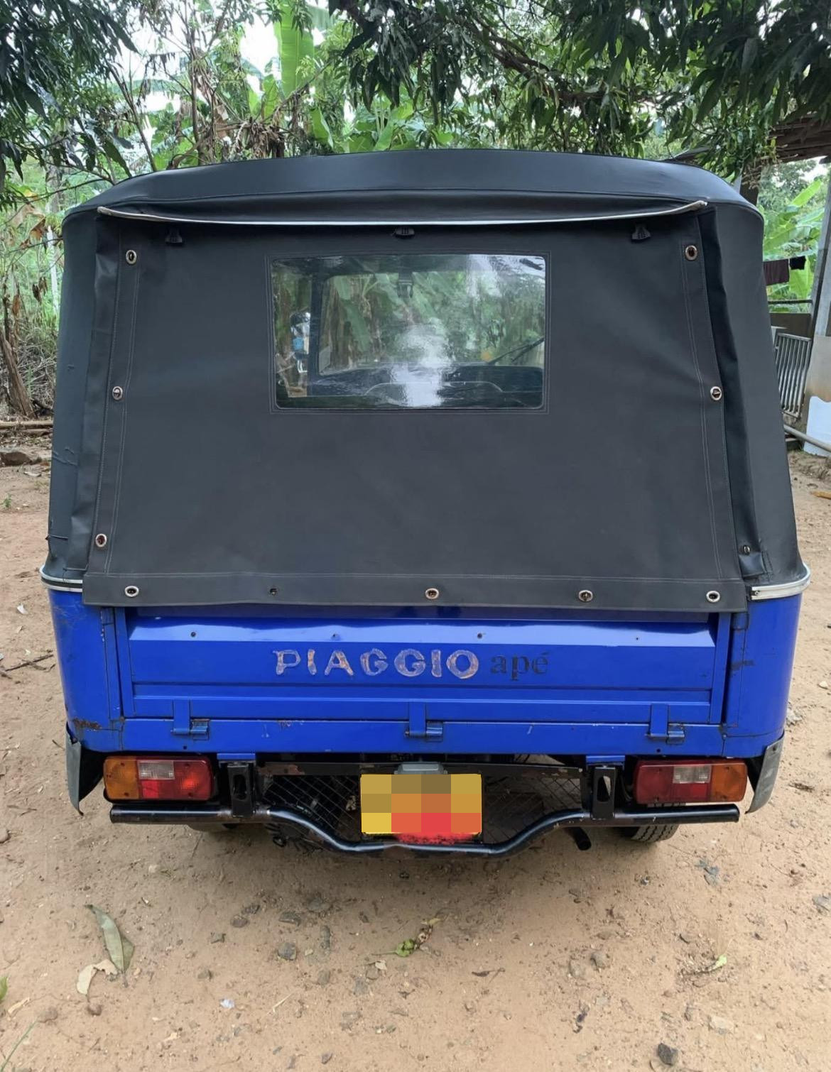 Piaggio Three Wheel 2015 - Used Three wheeler sale in Sri Lanka - patpat.lk