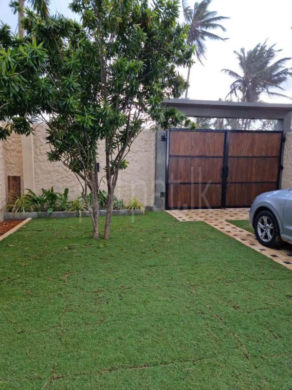 Hotel for Sale in Galle