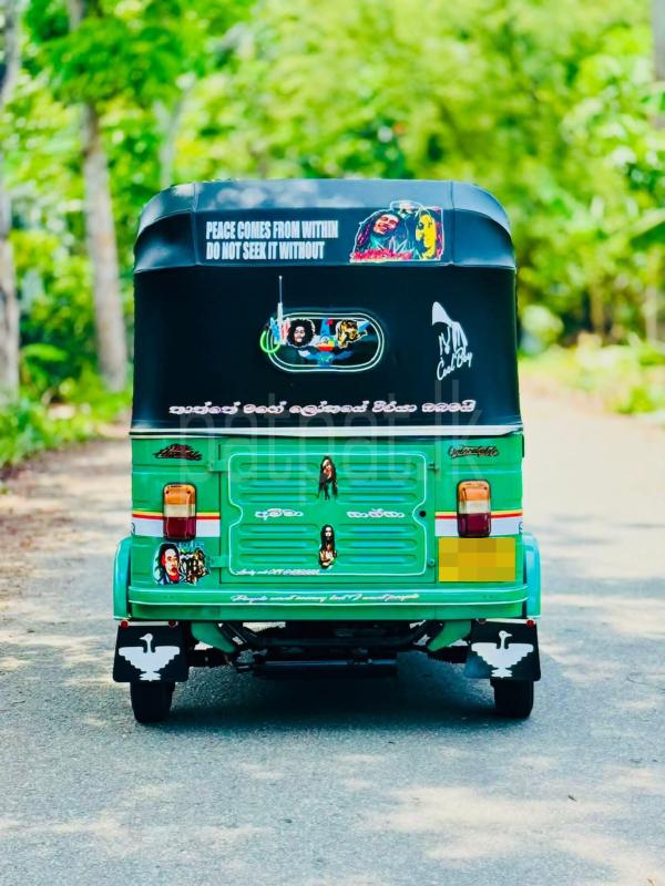 Bajaj Three Wheel 2013 - භාවිතා කරන ලද ත්‍රිරෝද රථය sale in Sri Lanka - patpat.lk