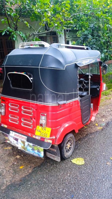 Bajaj 4 stroke 2011 - Used Three wheeler sale in Sri Lanka - patpat.lk