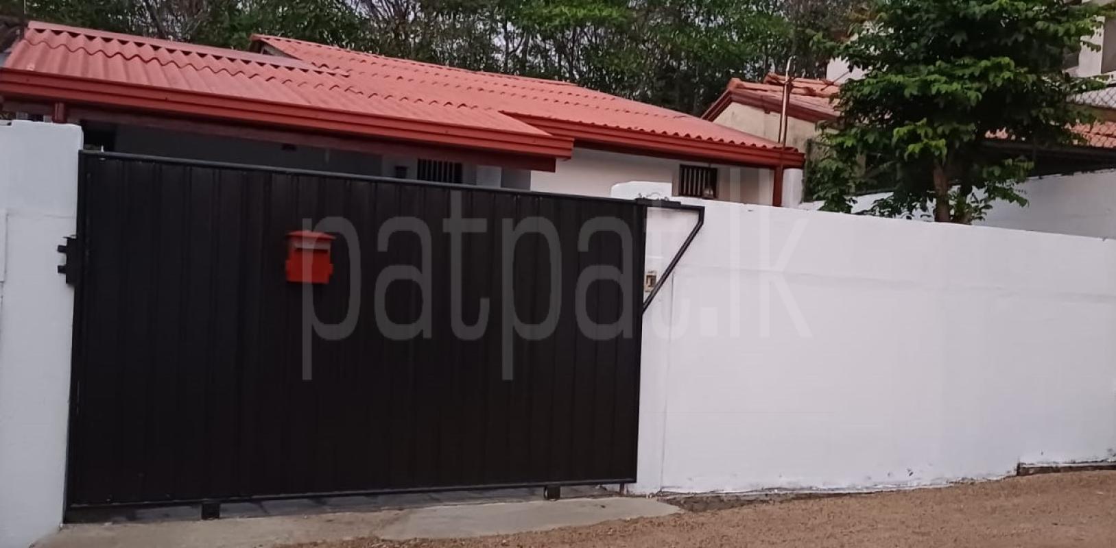 House for Sale in Athurugiriya