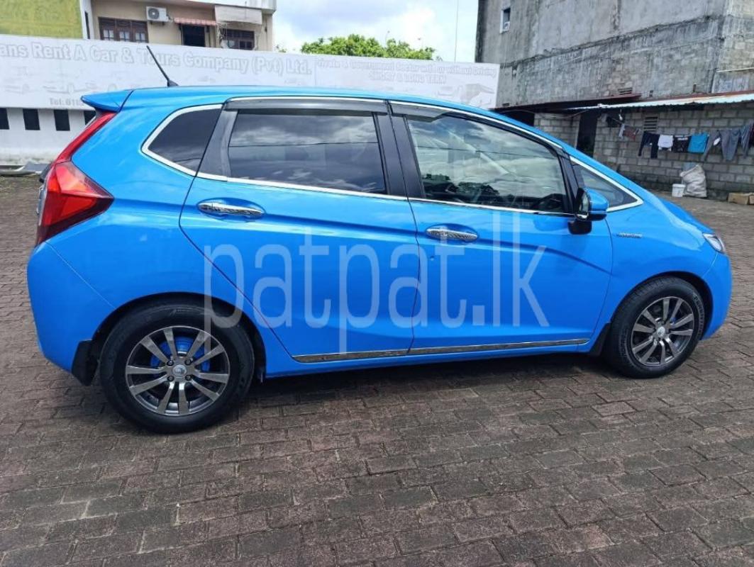 Advertisement image 6