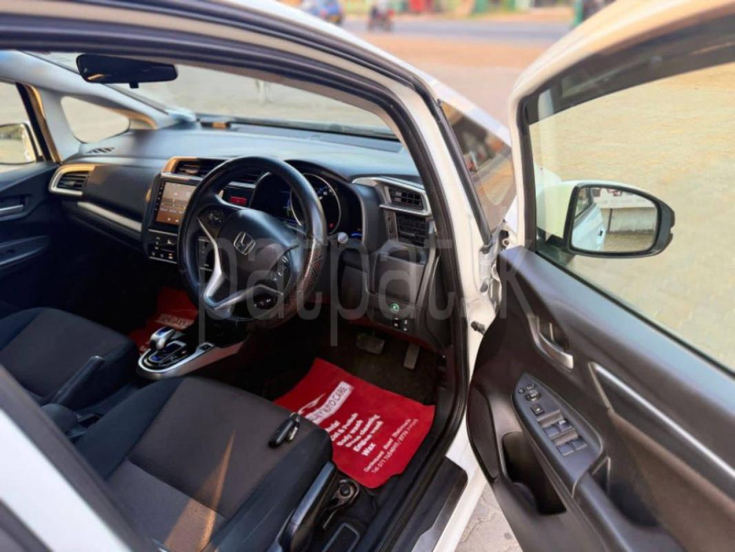 Advertisement image 4