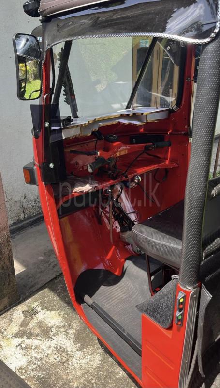 Bajaj 2 stroke 2006 - භාවිතා කරන ලද ත්‍රිරෝද රථය sale in Sri Lanka - patpat.lk