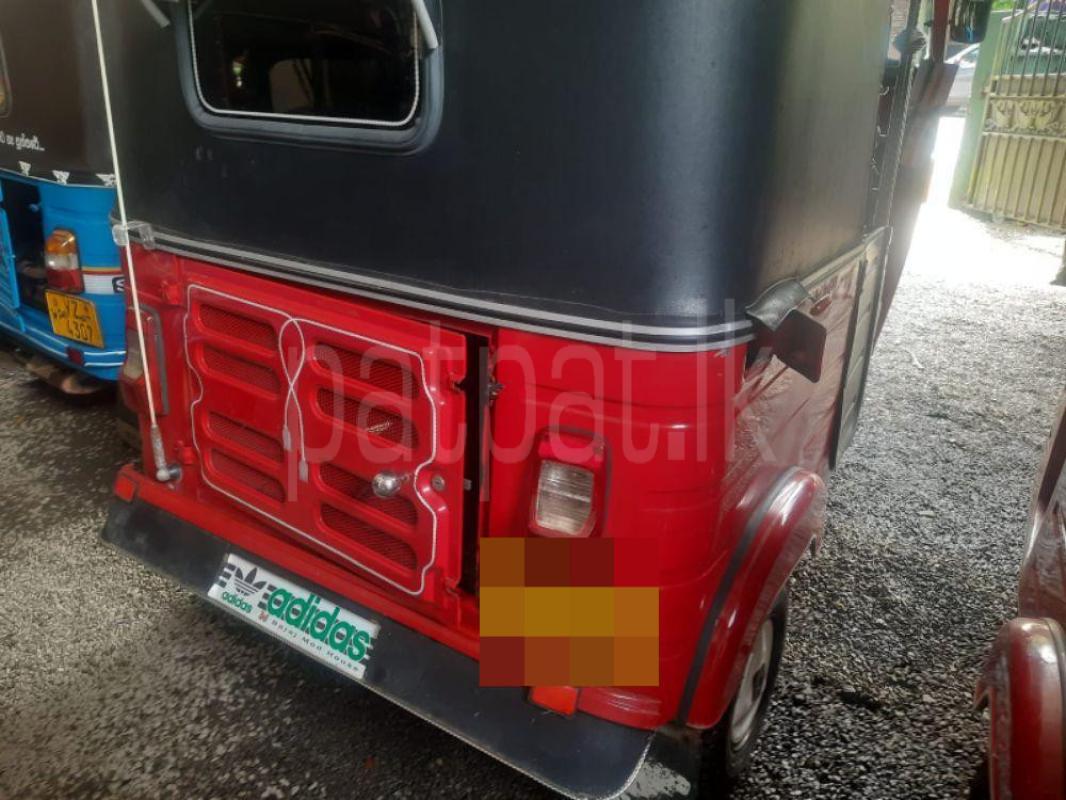 Bajaj Three Wheel 2010 - பயன்படுத்தப்பட்டது முச்சக்கர வண்டி sale in Sri Lanka - patpat.lk