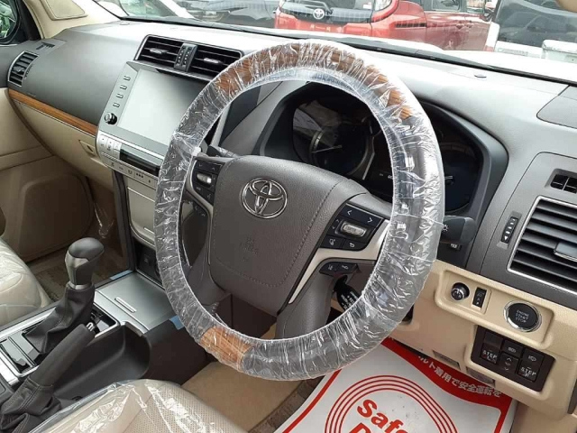 Toyota Land Cruiser Prado 2023 - අලුත් SUV රථය sale in Sri Lanka - patpat.lk