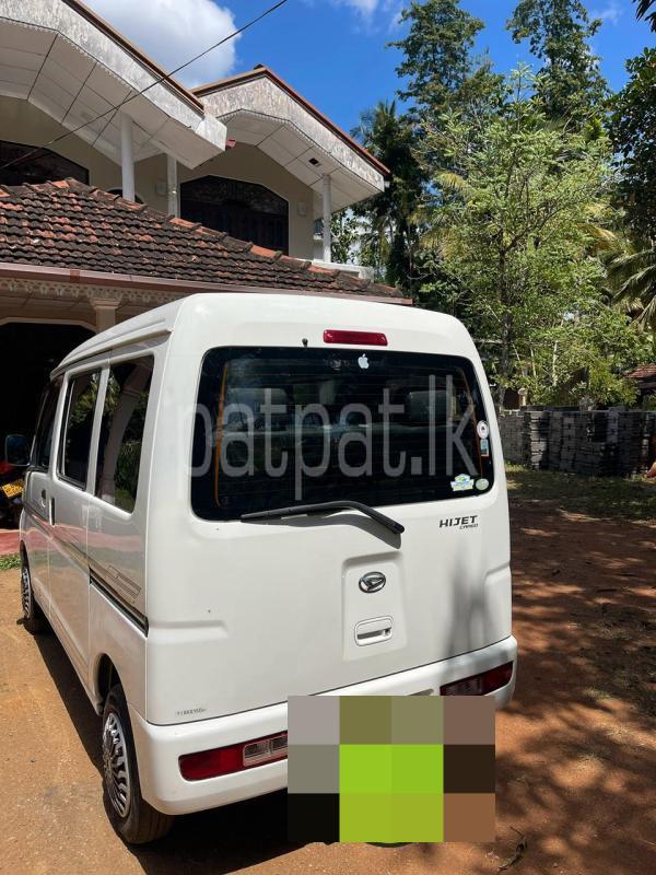 Advertisement image 6