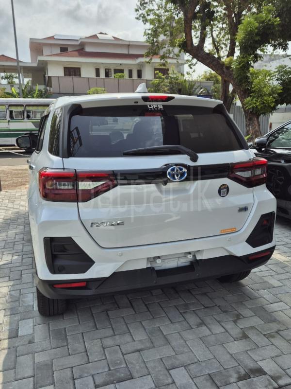 Toyota Raize 2028 - சான்றளிக்கப்பட்டது SUV sale in Sri Lanka - patpat.lk