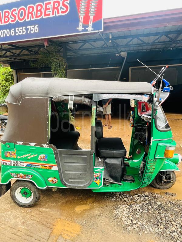 Bajaj 4 stroke 2012 - பயன்படுத்தப்பட்டது முச்சக்கர வண்டி sale in Sri Lanka - patpat.lk