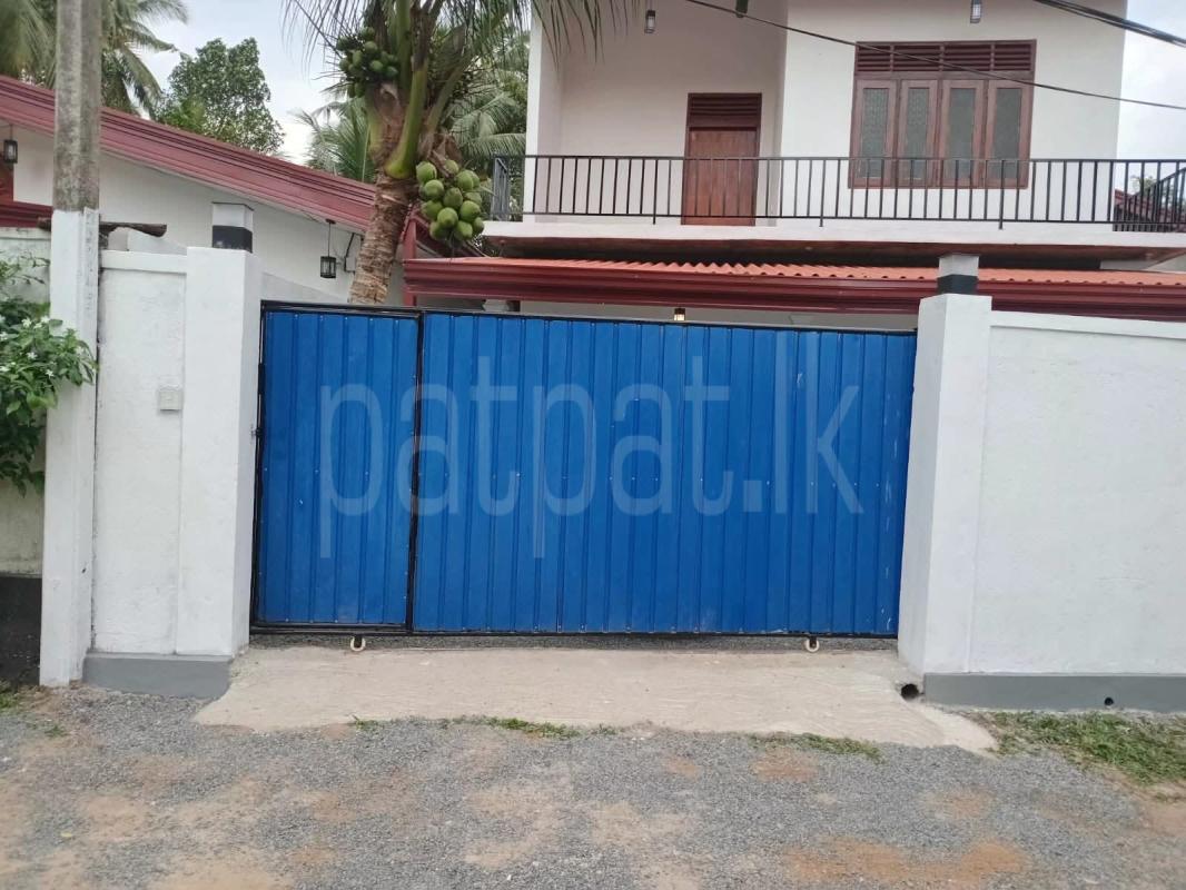 House for Sale in Bandaragama ads-image-1