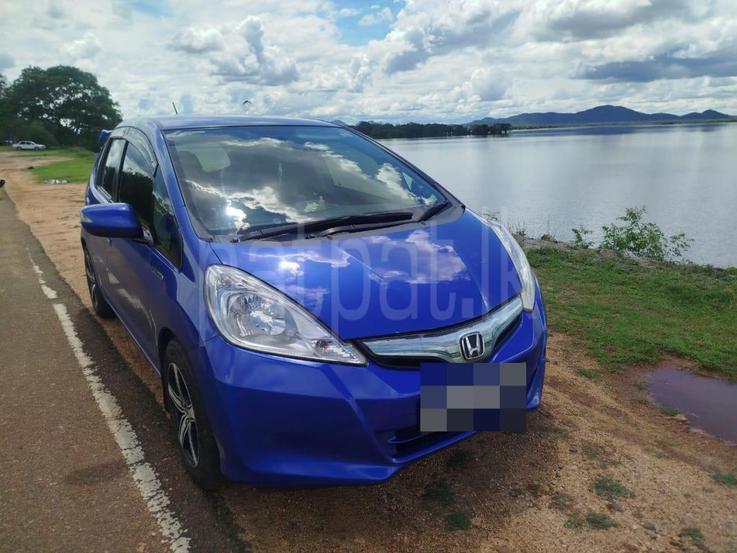 Advertisement image 3