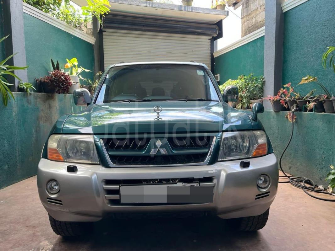 Mitsubishi Montero 2002 - භාවිතා කරන ලද SUV රථය sale in Sri Lanka - patpat.lk
