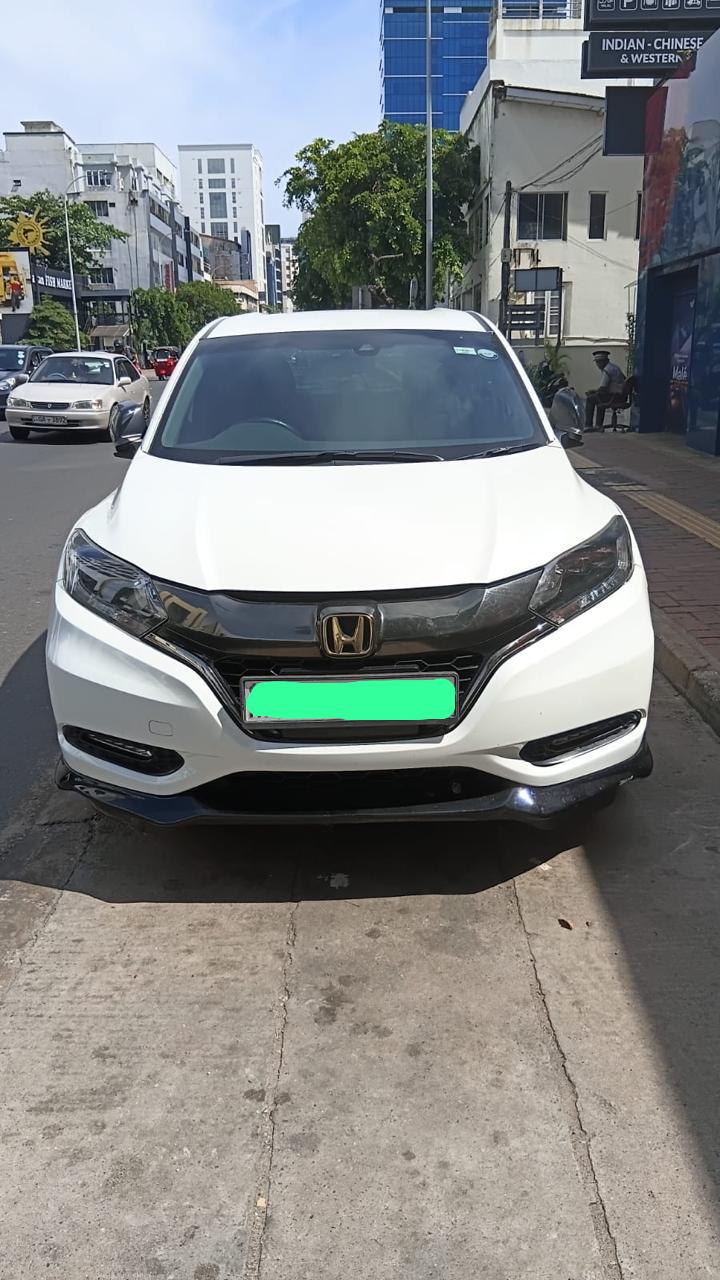 Honda Vezel 2017 - பயன்படுத்தப்பட்டது SUV sale in Sri Lanka - patpat.lk